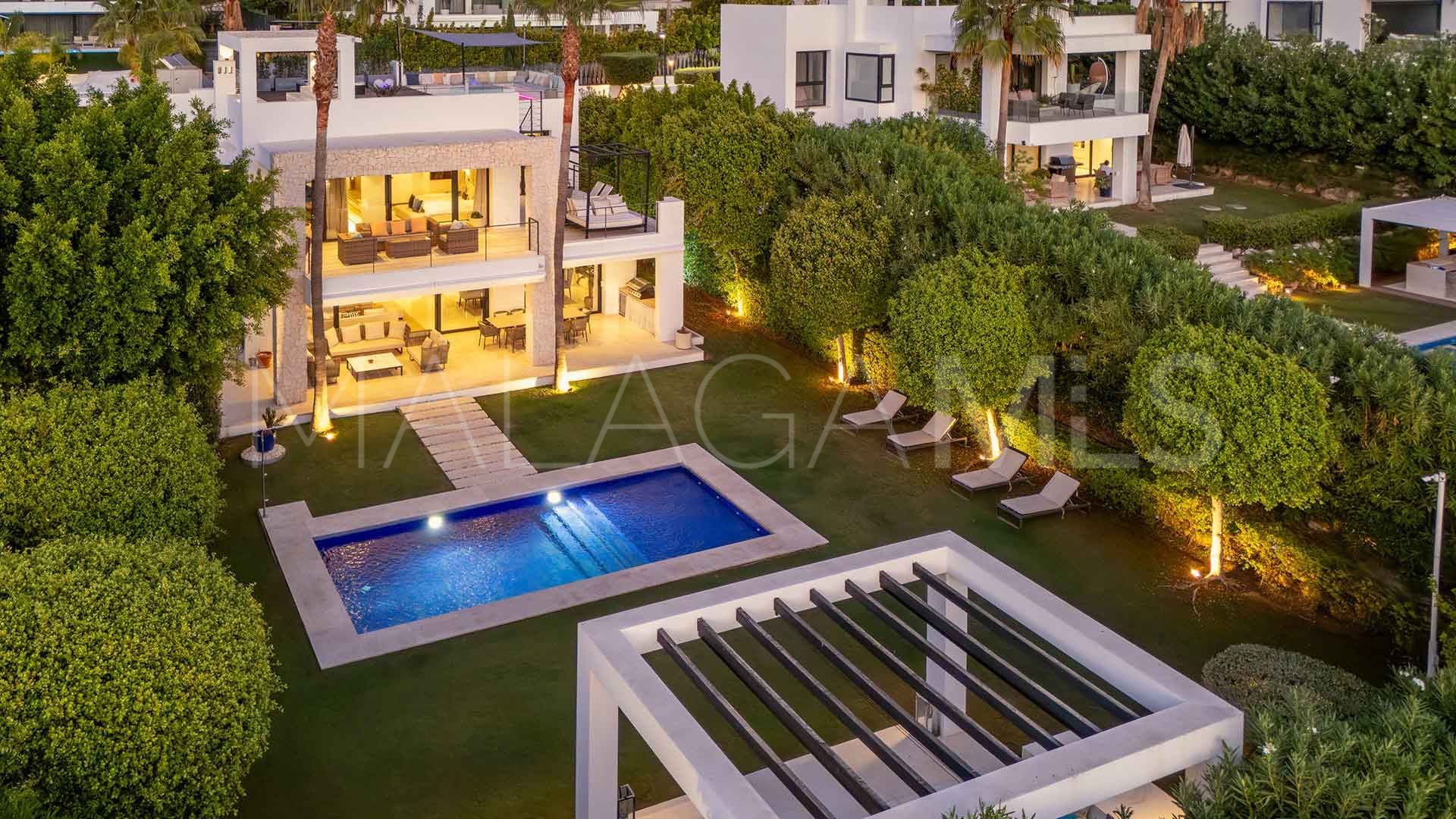 Villa for sale in Los Olivos