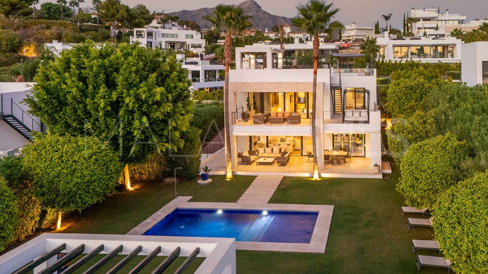 Villa for sale in Los Olivos