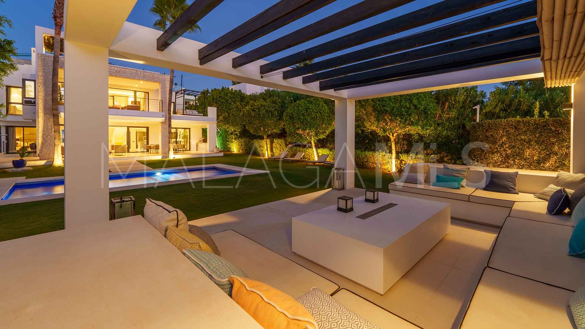 Villa for sale in Los Olivos