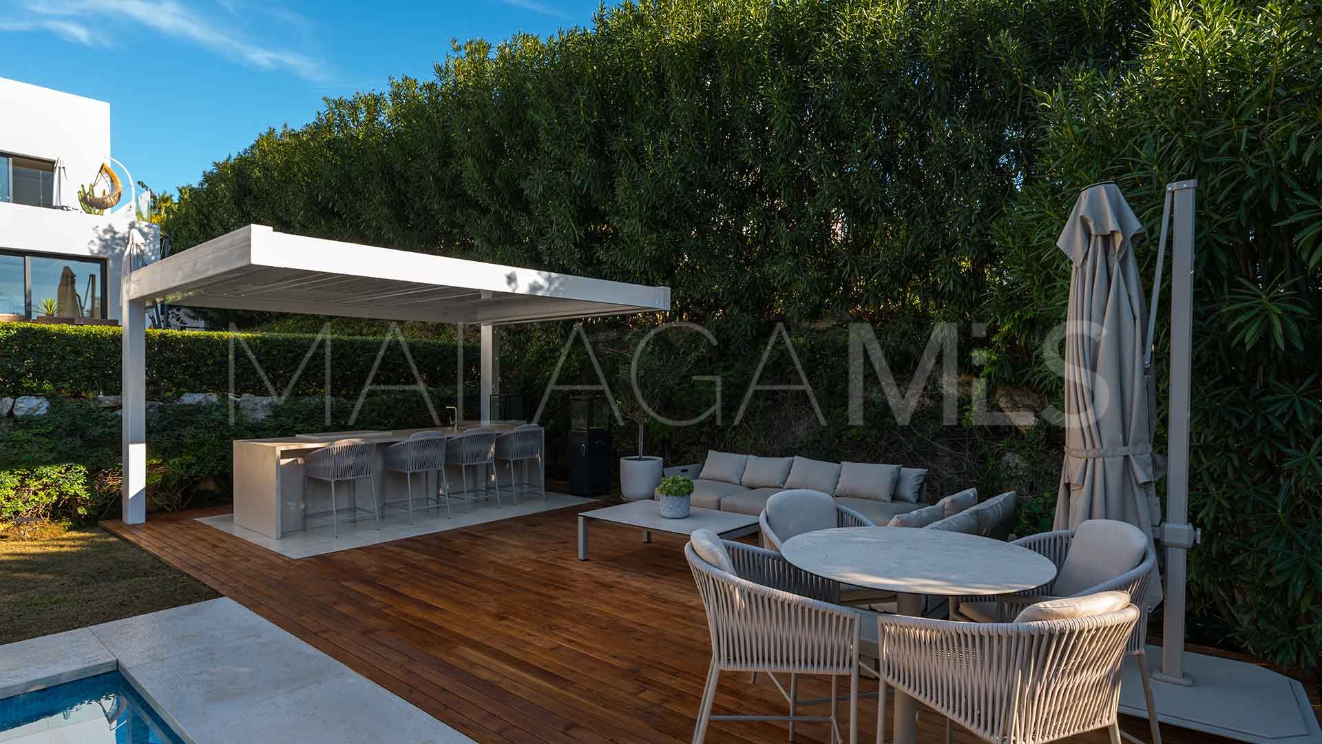 Los Olivos villa for sale