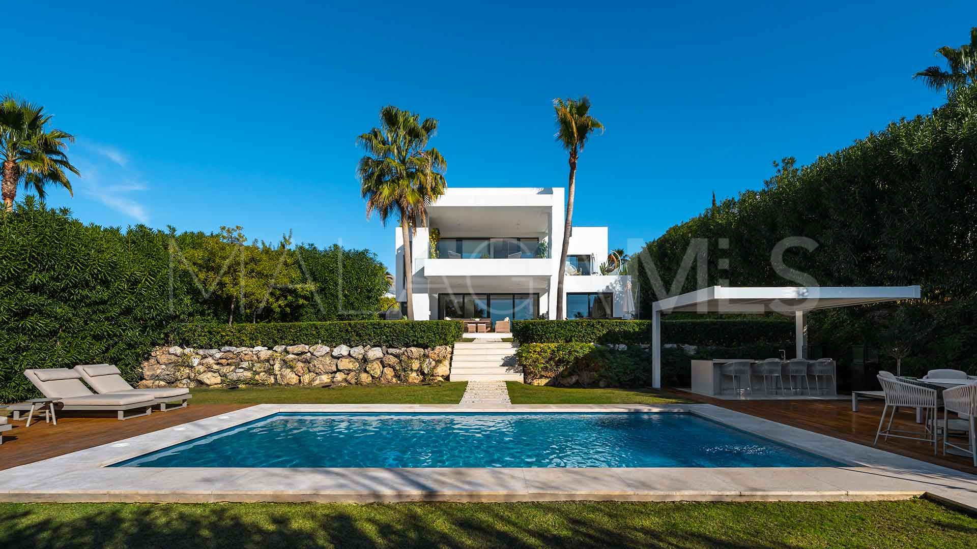 Los Olivos villa for sale