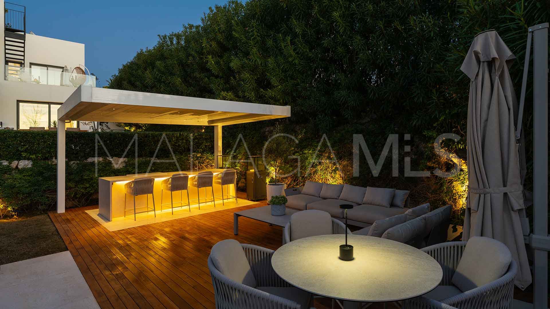 Los Olivos villa for sale