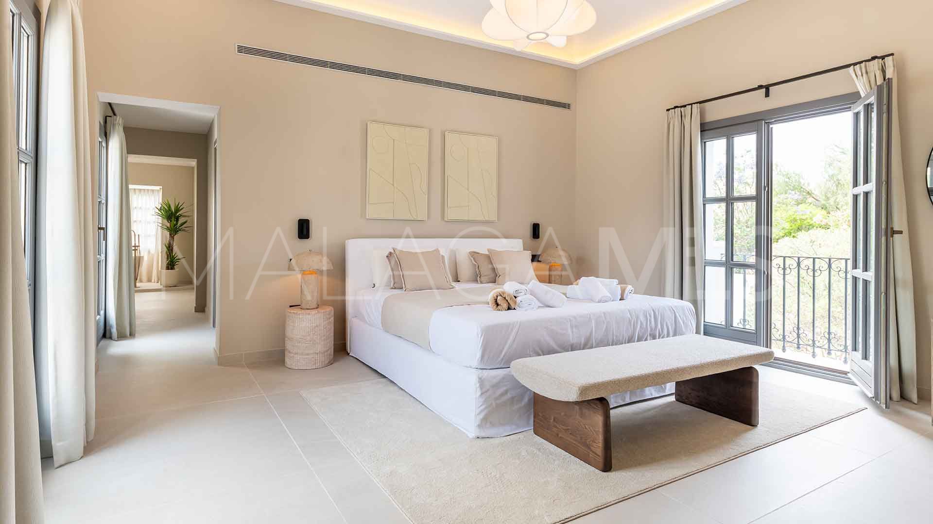 For sale Atalaya Golf villa with 5 bedrooms