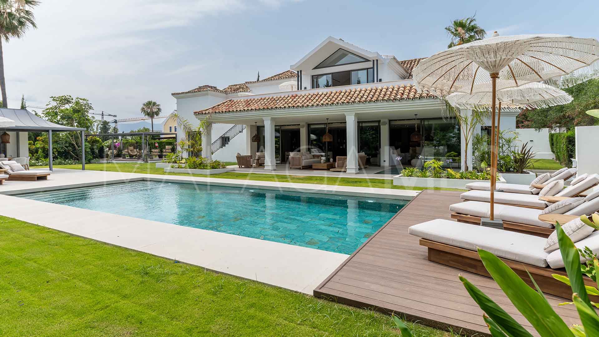 For sale Atalaya Golf villa with 5 bedrooms