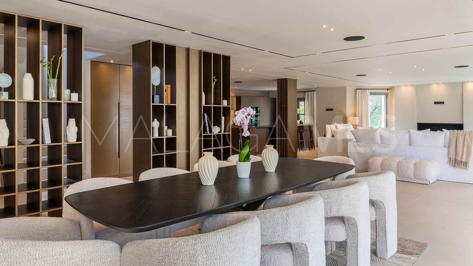 For sale Atalaya Golf villa with 5 bedrooms