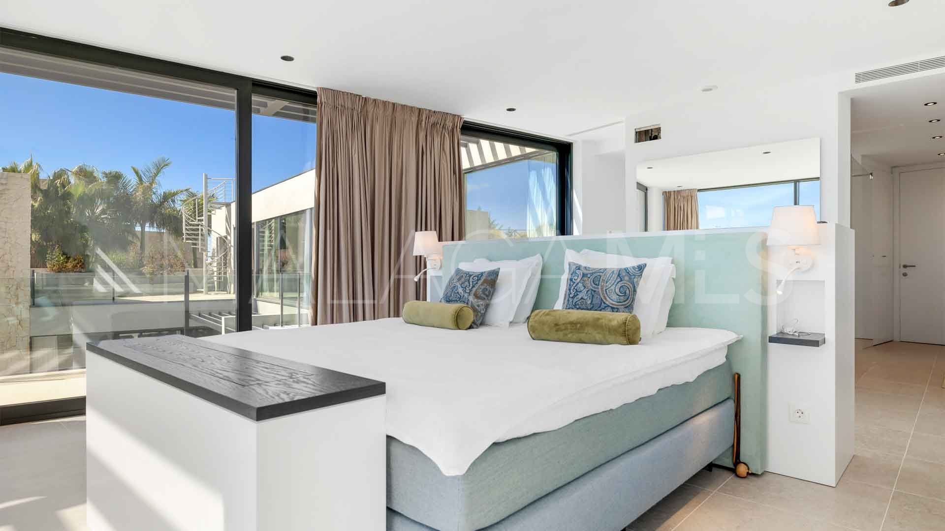 Villa for sale in La Alqueria with 5 bedrooms