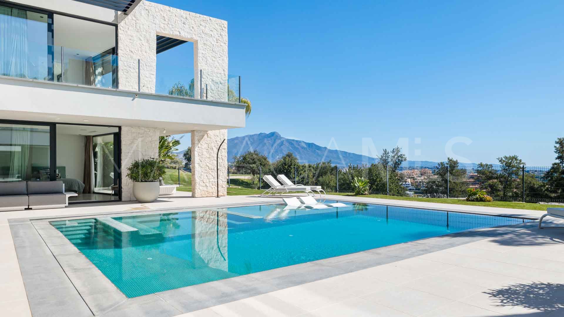 Villa for sale in La Alqueria with 5 bedrooms