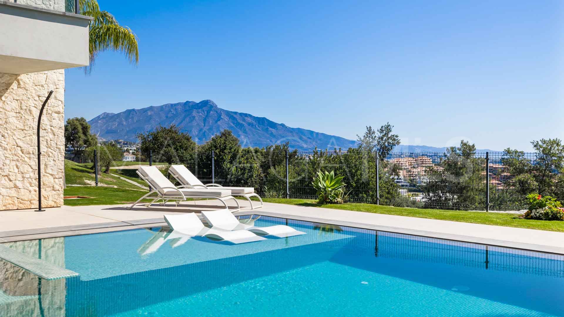 Villa for sale in La Alqueria with 5 bedrooms