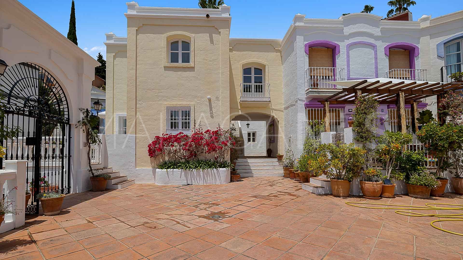 Radhus for sale in La Heredia