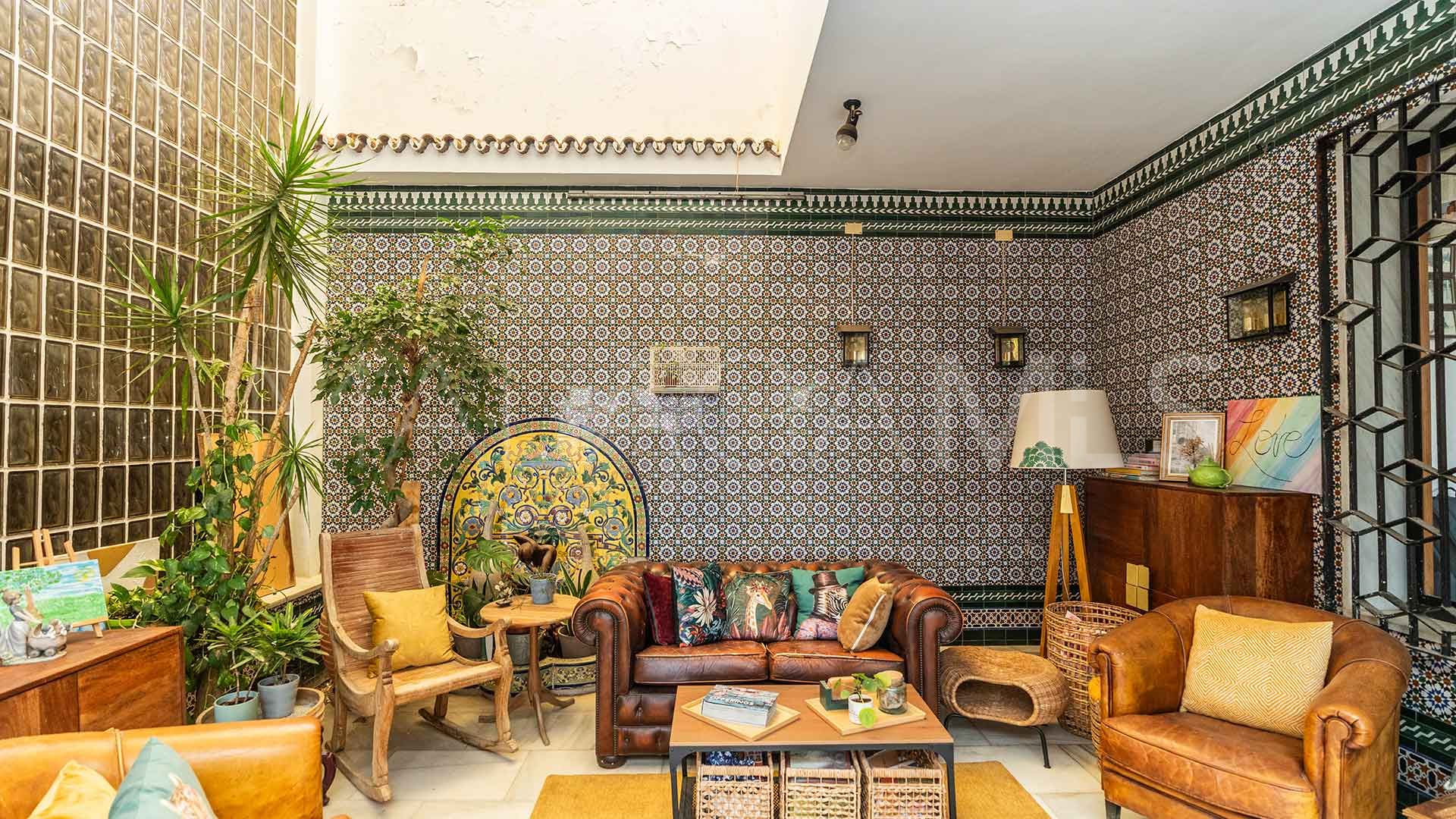 Buy 5 bedrooms villa in Huerta Belón