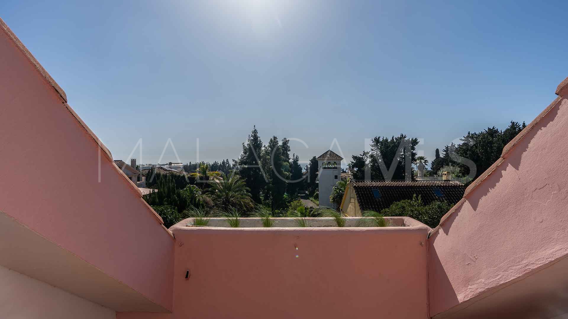 Buy 5 bedrooms villa in Huerta Belón