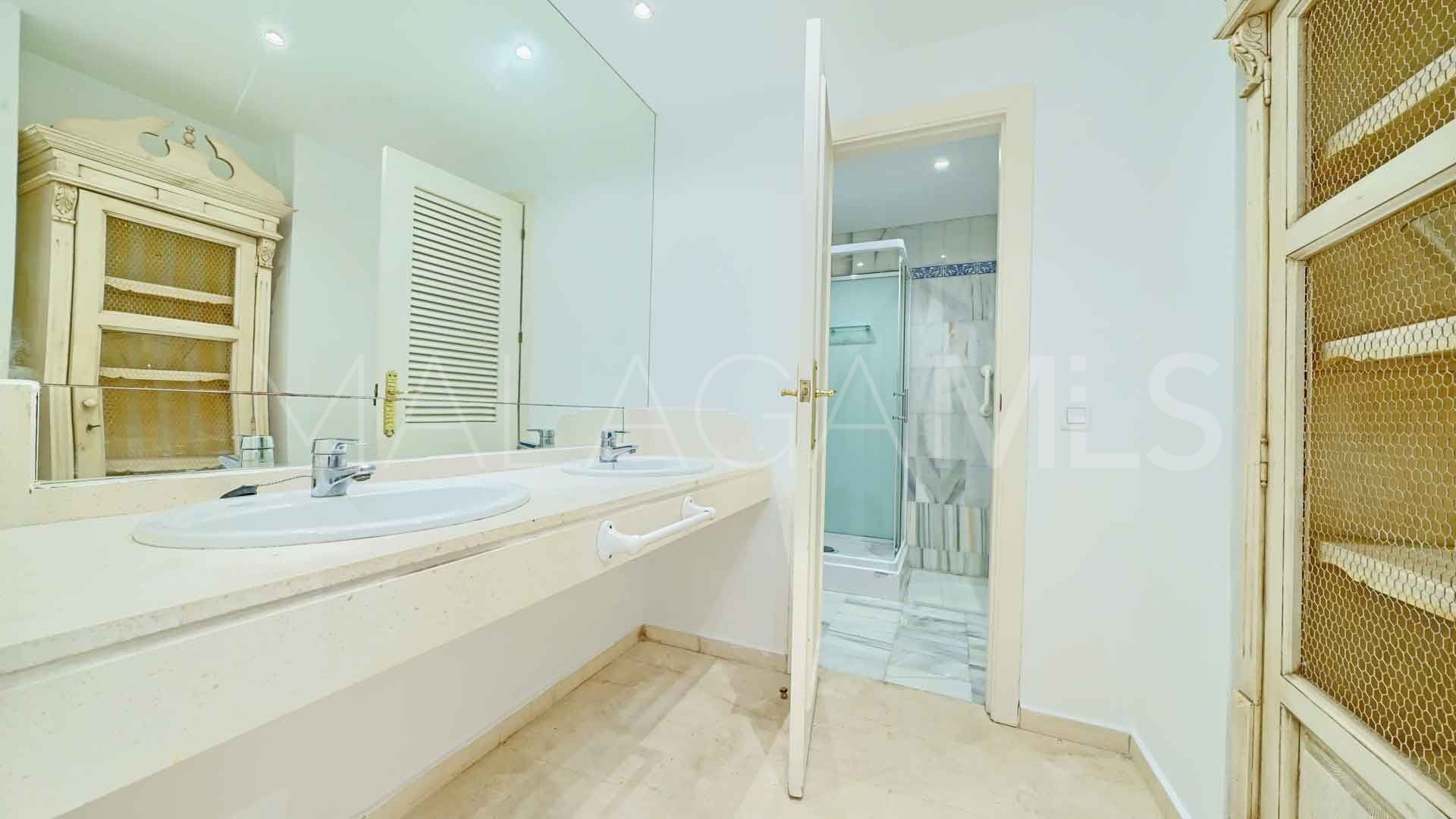 Se vende apartamento planta baja in La Cartuja del Golf