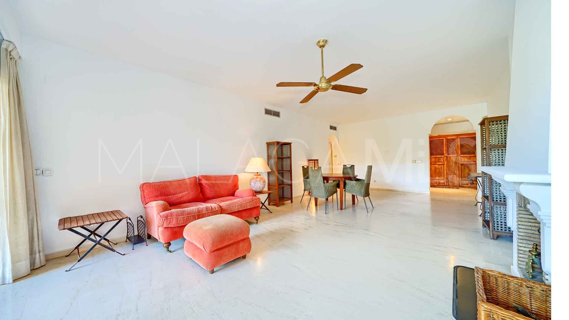 Se vende apartamento planta baja in La Cartuja del Golf