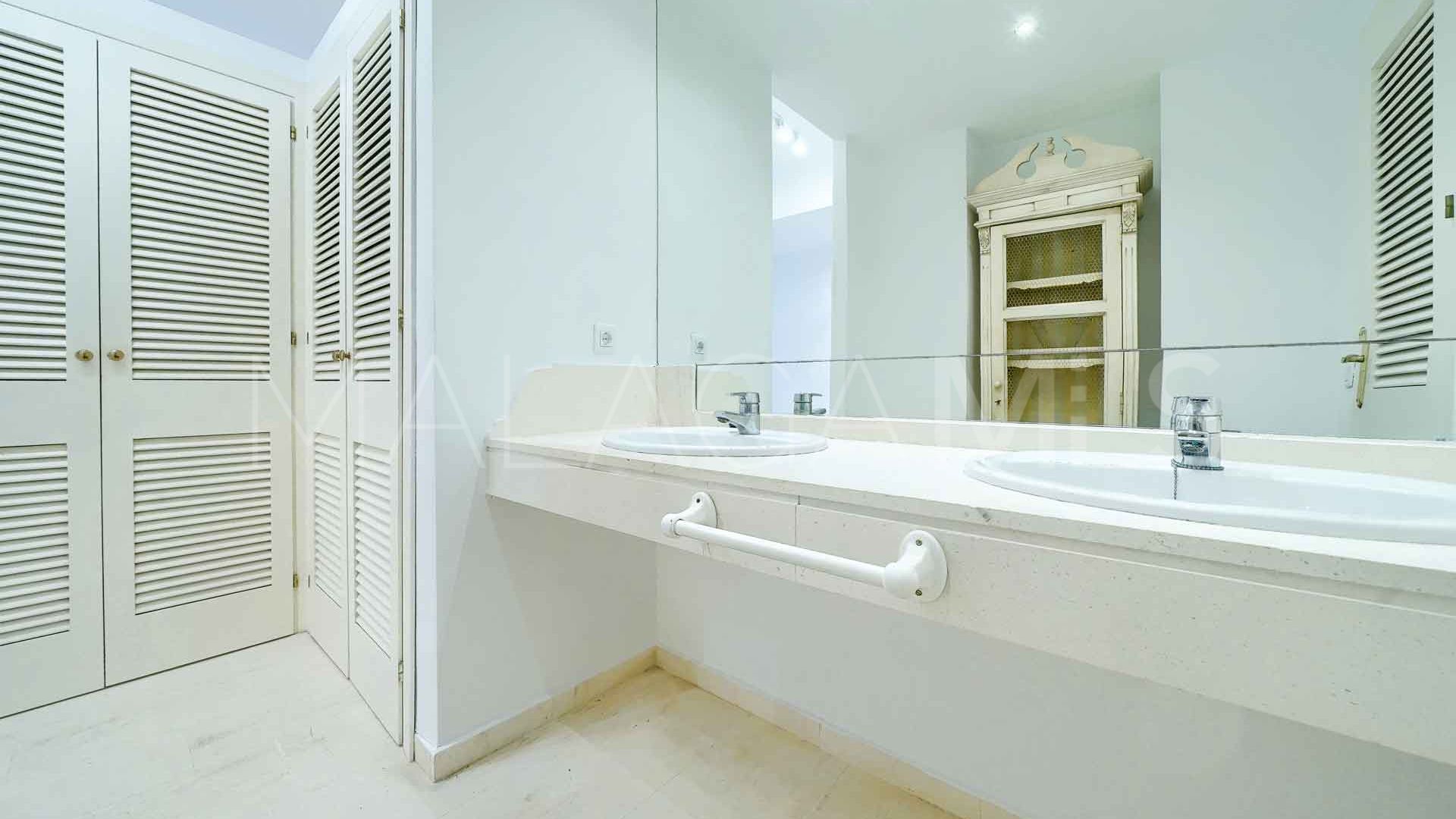 Se vende apartamento planta baja in La Cartuja del Golf