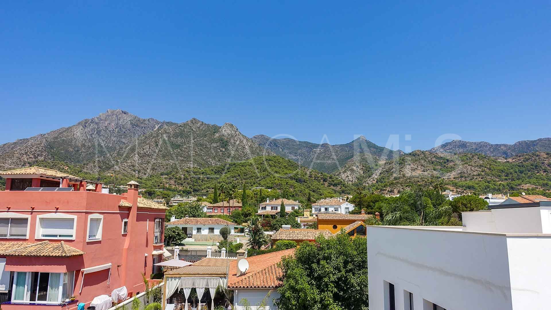 Villa for sale in Valdeolletas