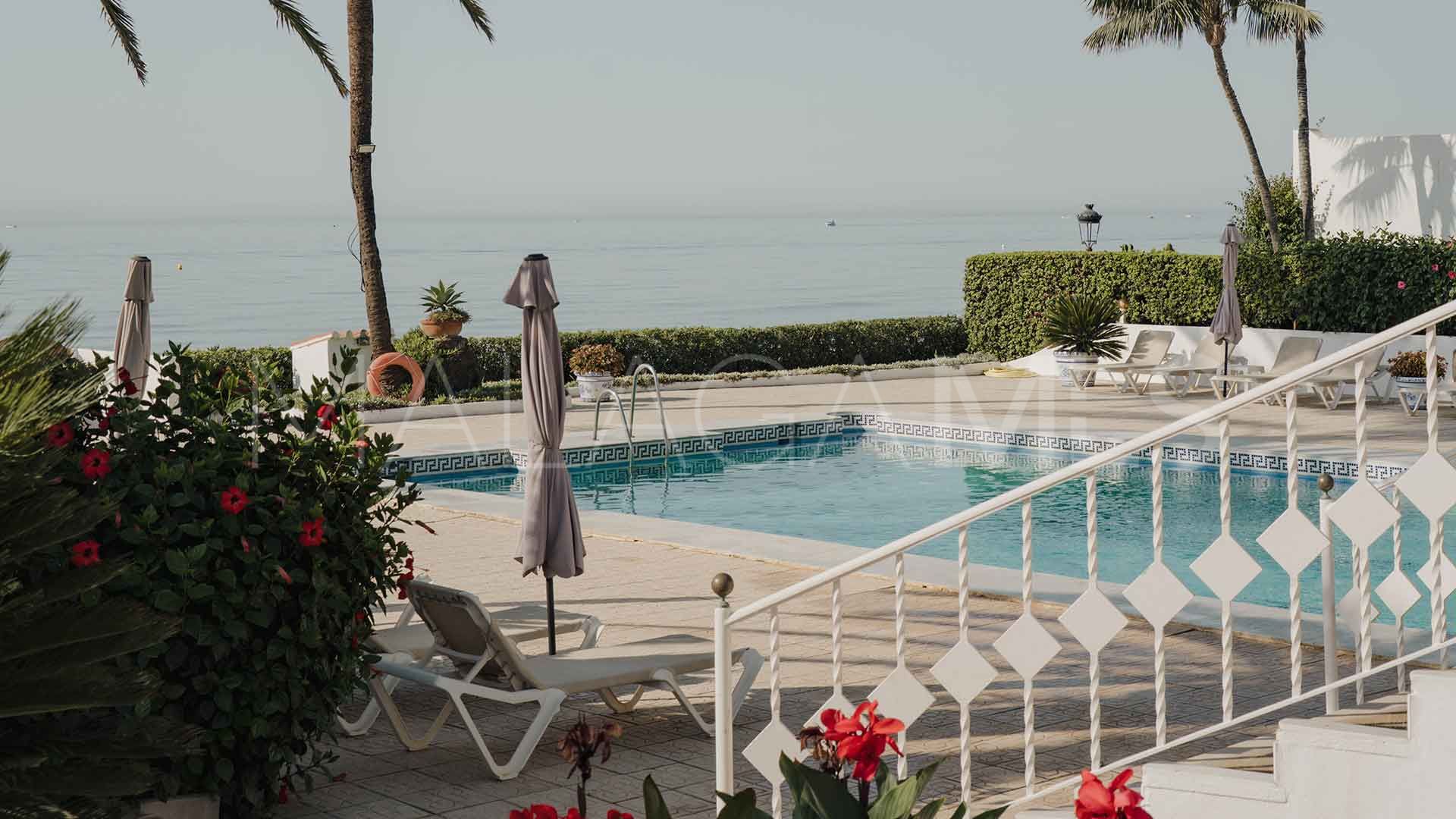 Reihenhaus for sale in El Oasis Club