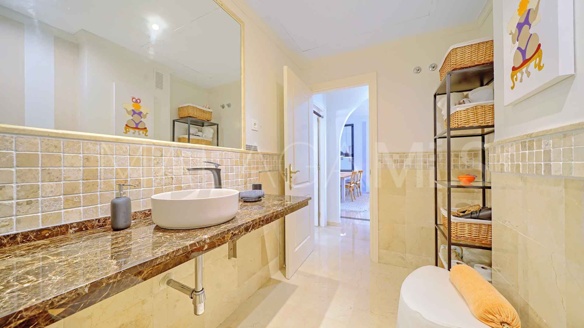 2 bedrooms apartment for sale in River Garden