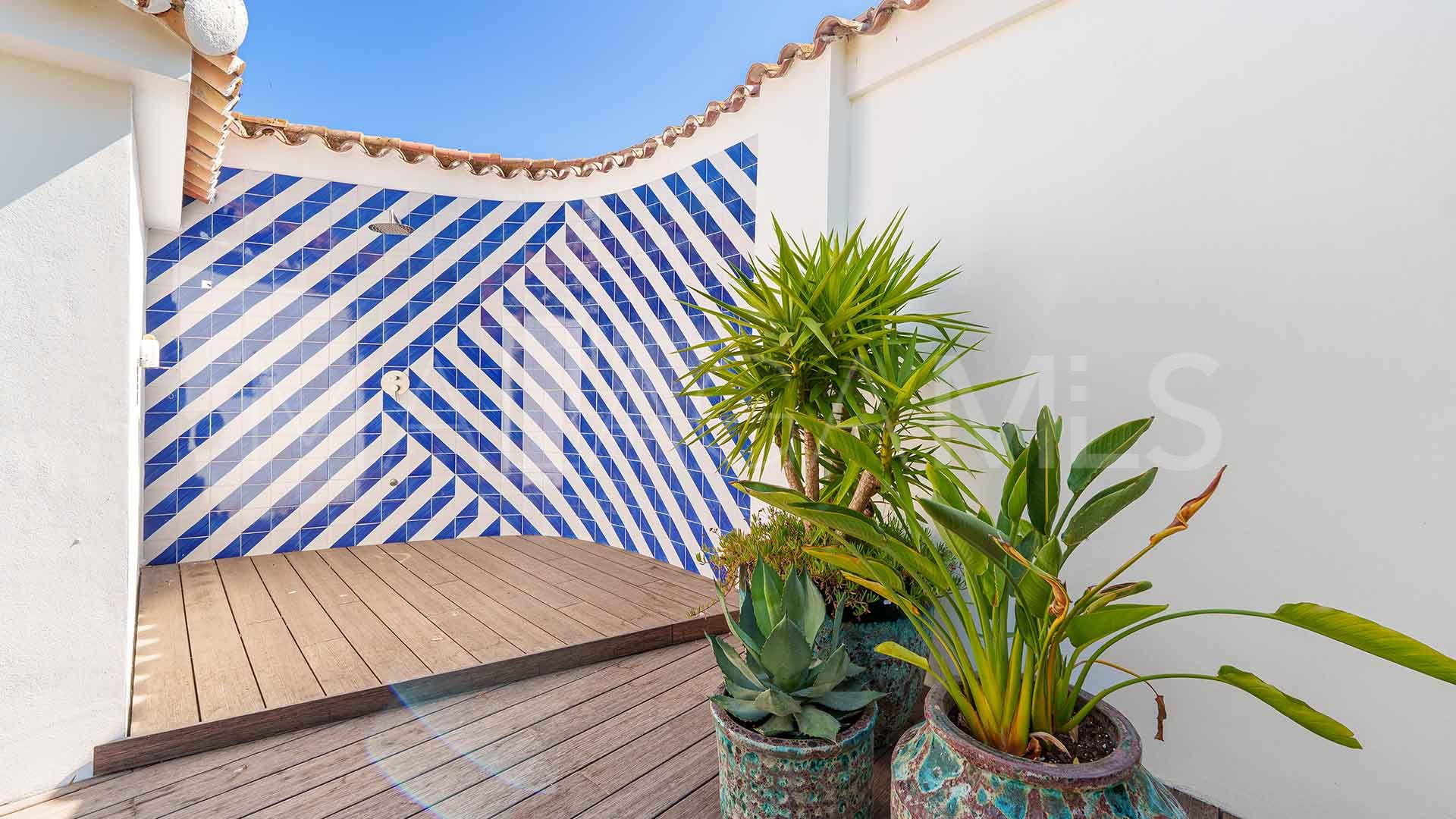Villa for sale in Marbella - Puerto Banus