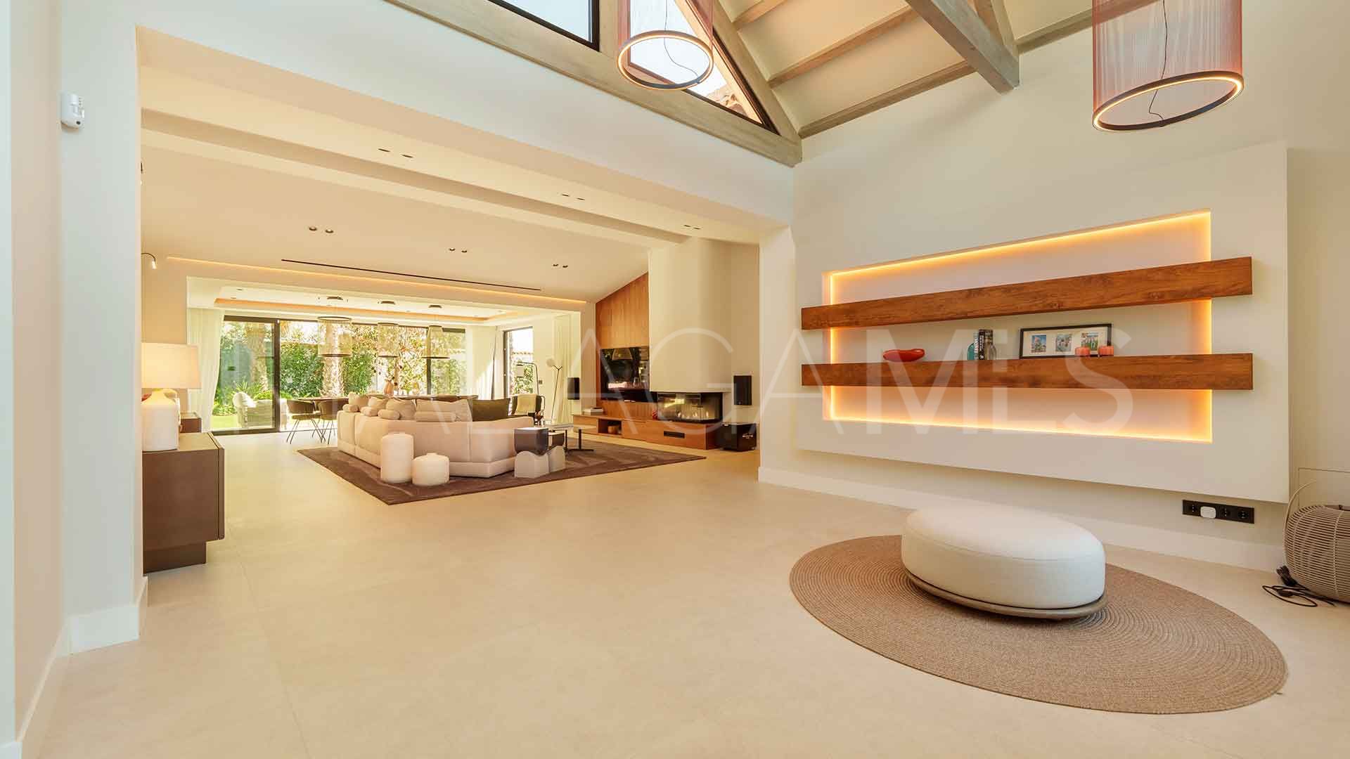 Villa for sale in Marbella - Puerto Banus