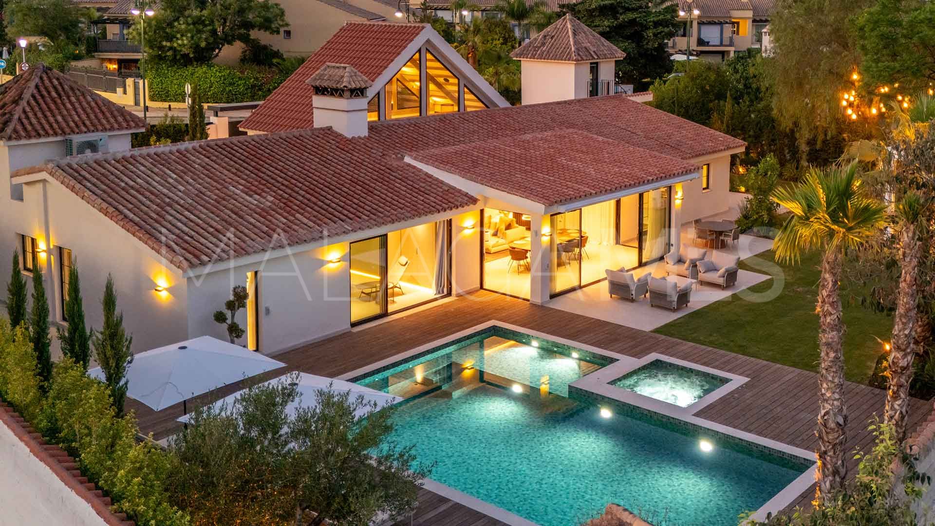 Villa for sale in Marbella - Puerto Banus