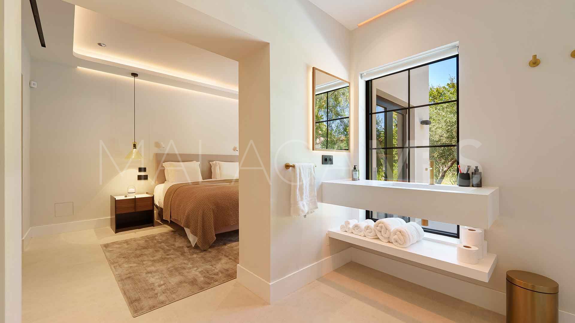 Villa for sale in Marbella - Puerto Banus