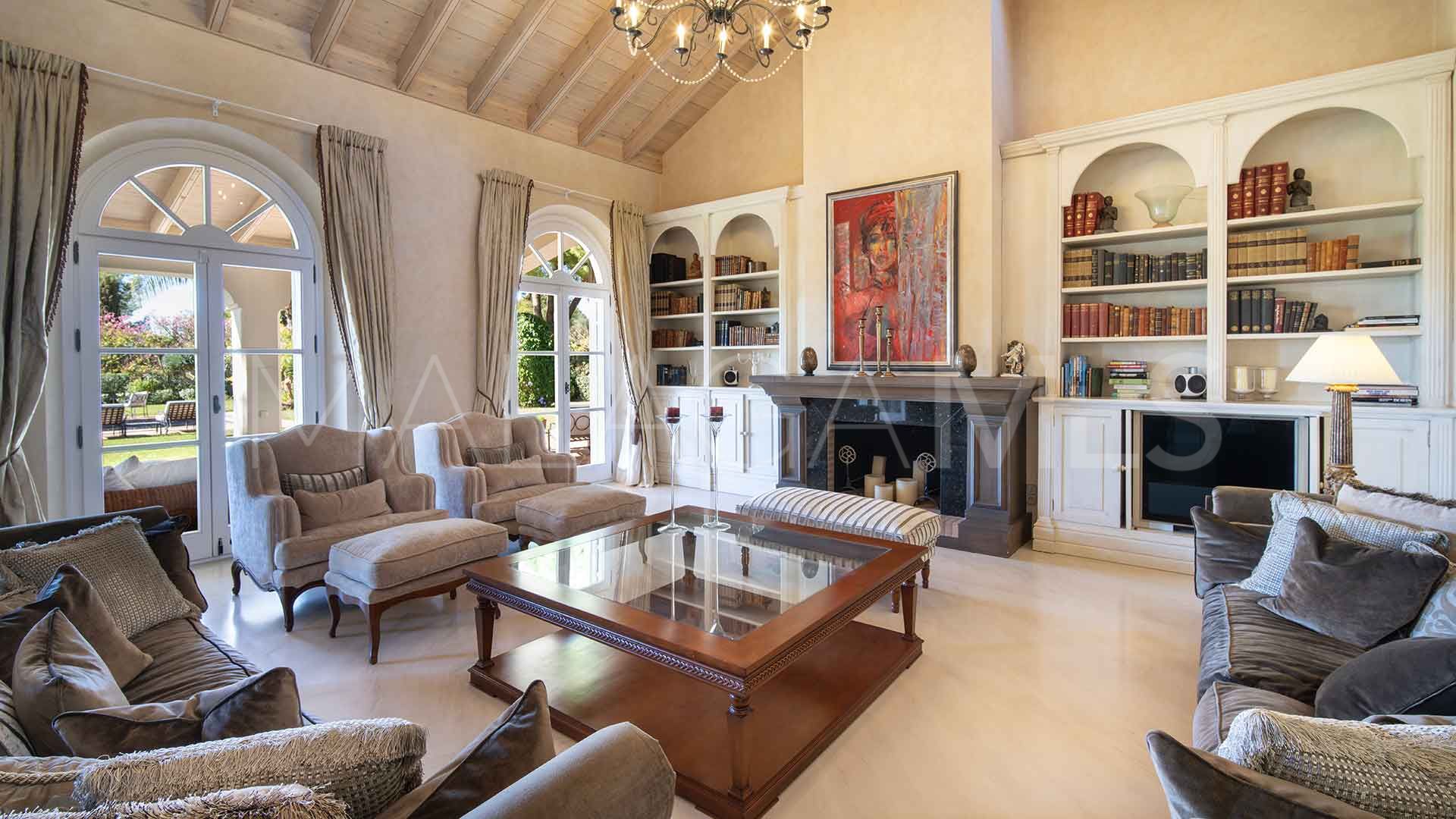 Villa for sale in Altos Reales