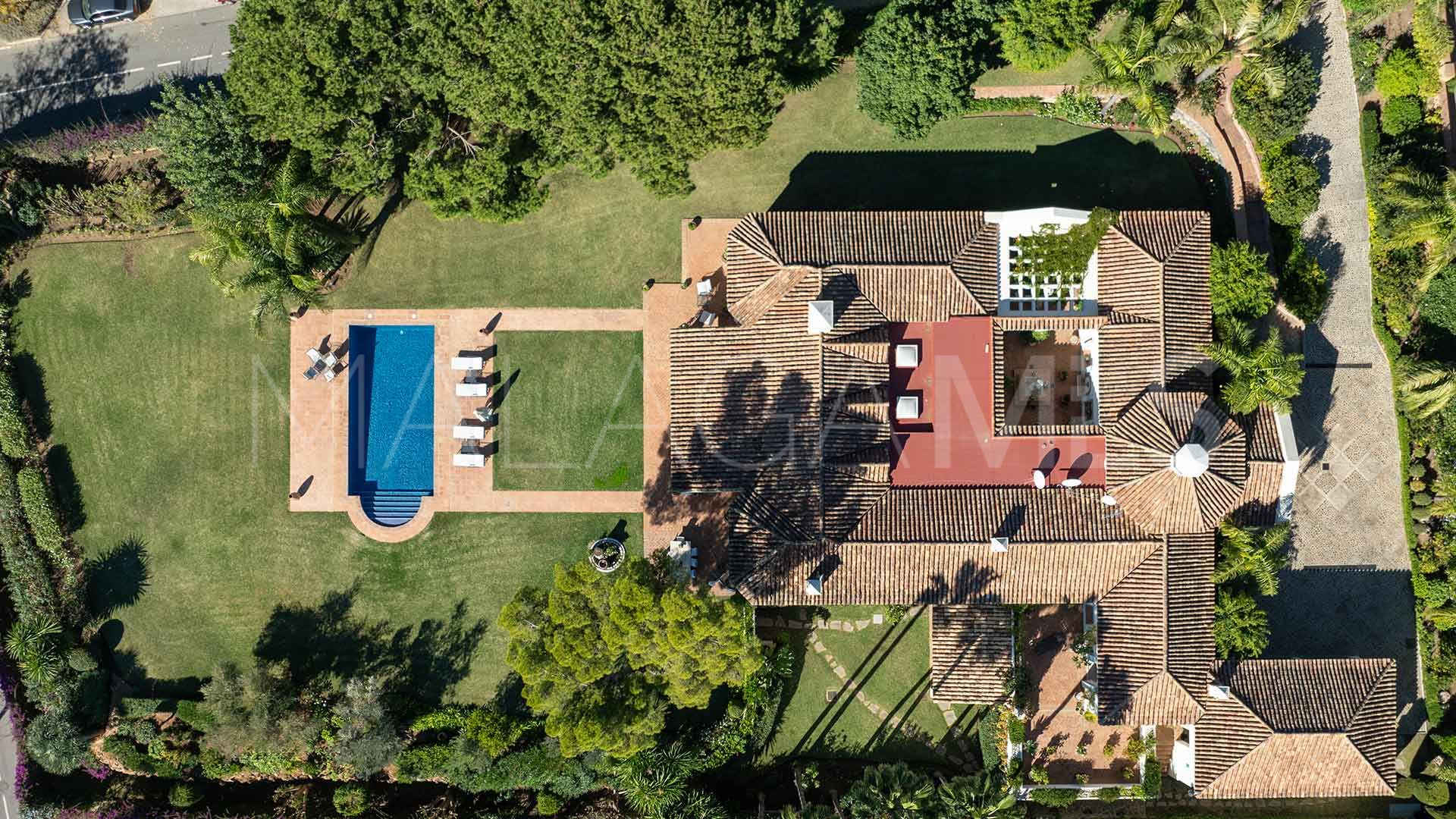 Villa for sale in Altos Reales