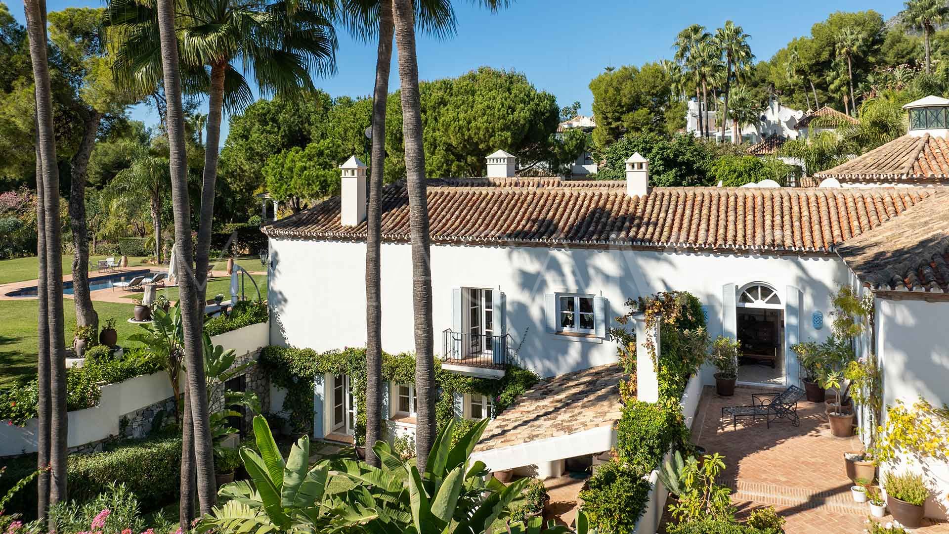 Villa for sale in Altos Reales