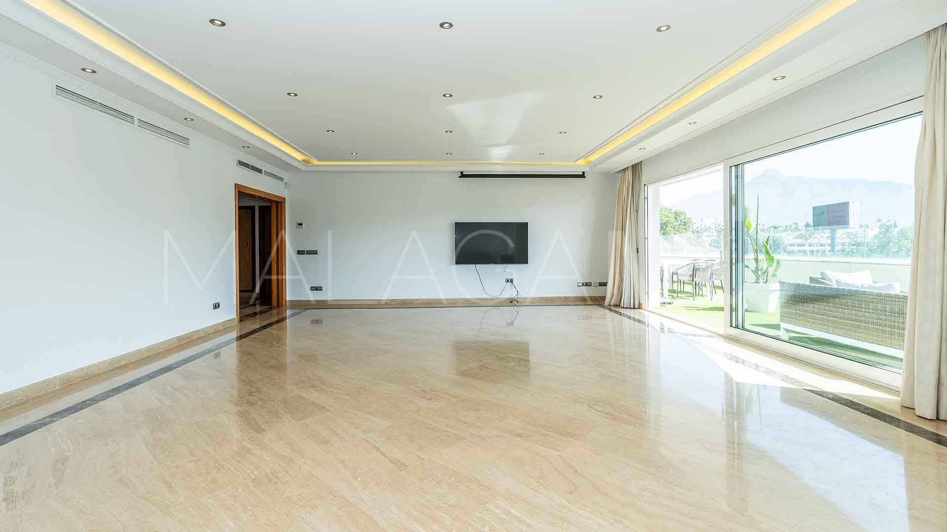 Takvåning for sale in El Embrujo Banús