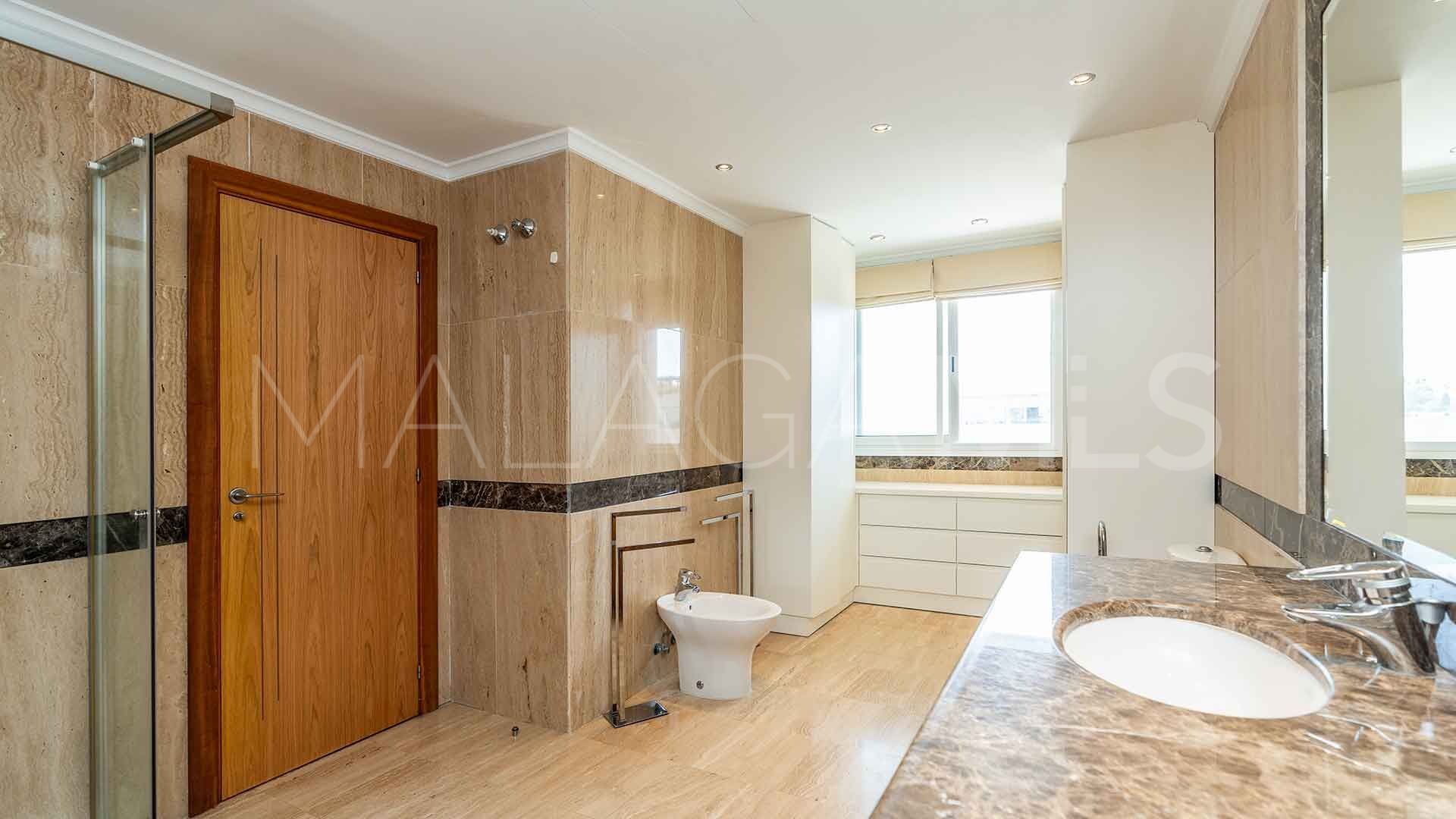 Takvåning for sale in El Embrujo Banús