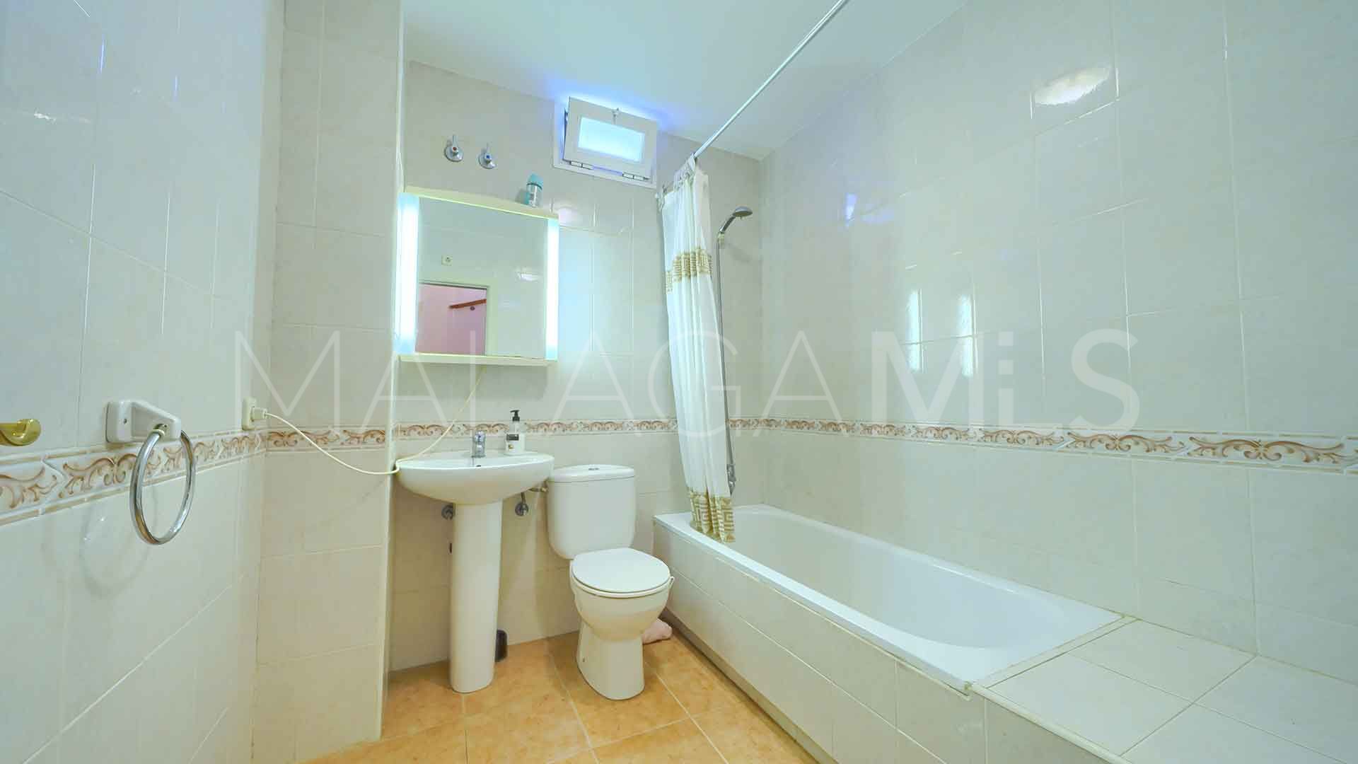 Nagüeles, adosado for sale with 4 bedrooms