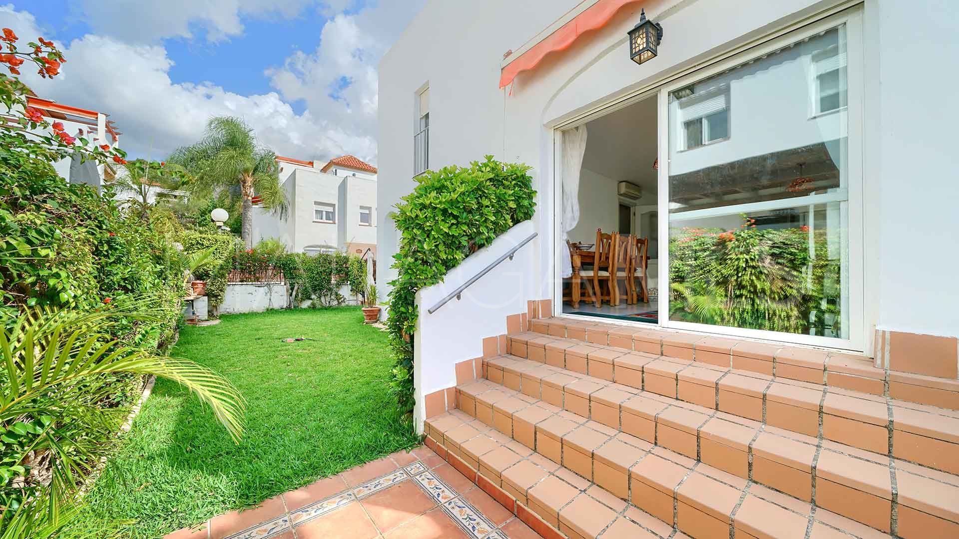 Nagüeles, adosado for sale with 4 bedrooms