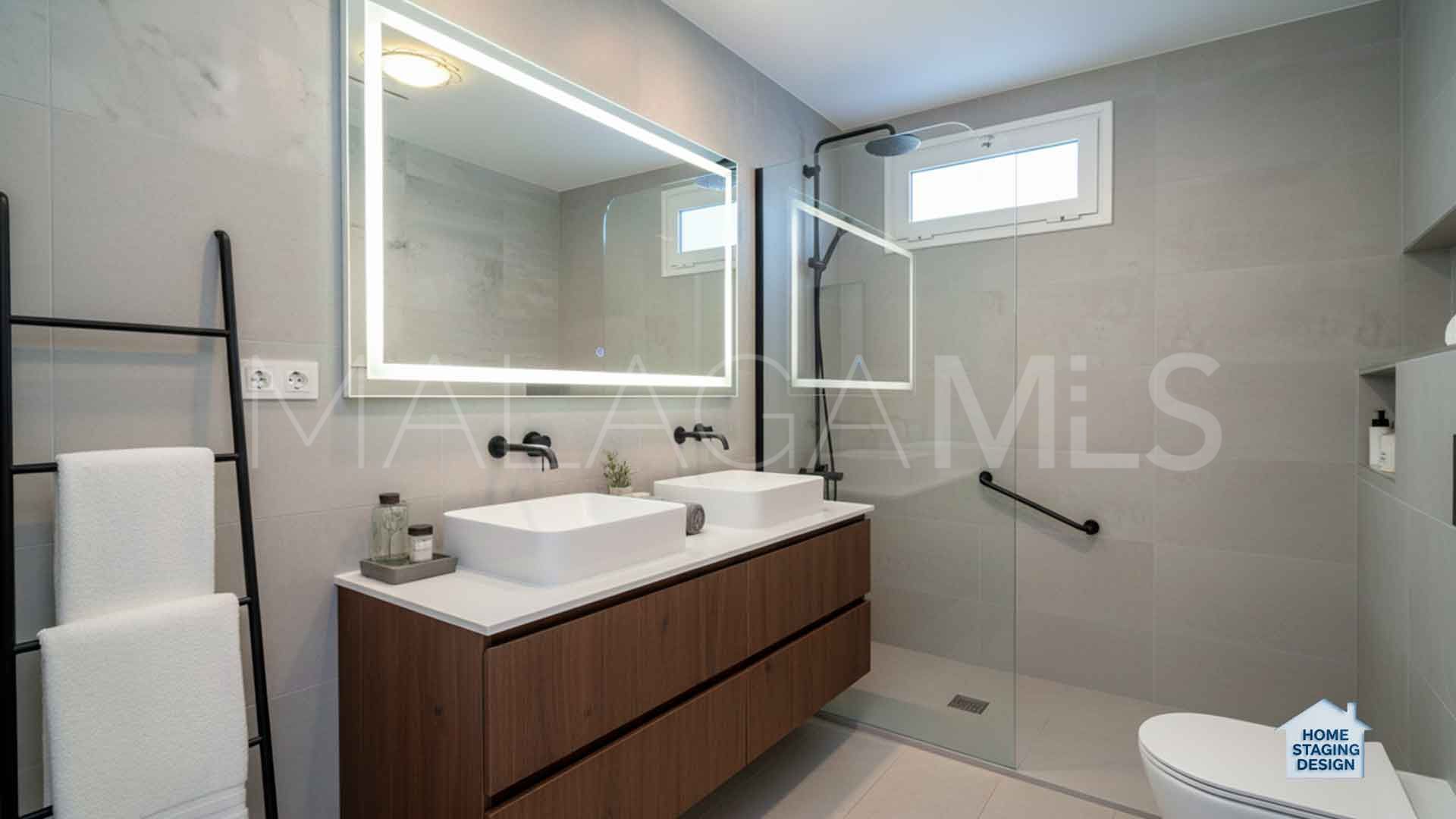 Nagüeles, adosado for sale with 4 bedrooms