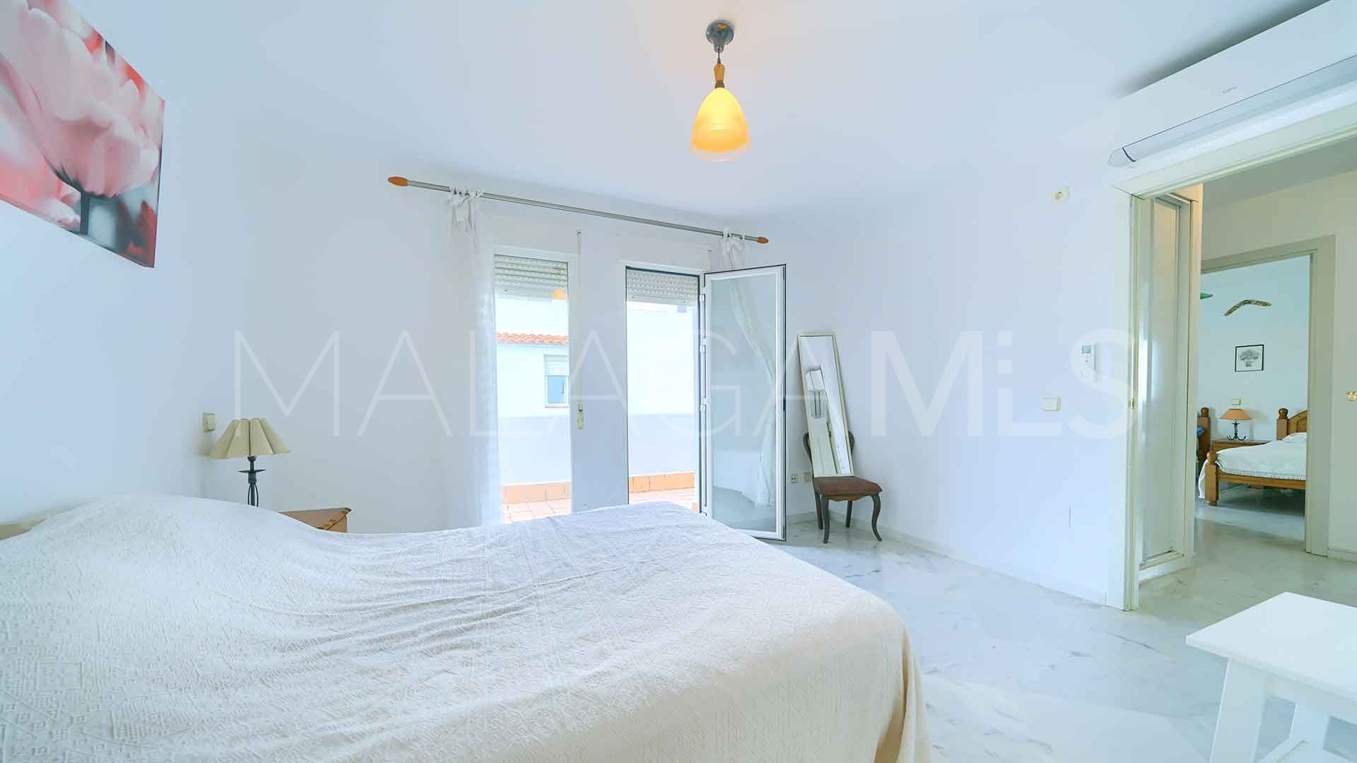 Nagüeles, adosado for sale with 4 bedrooms