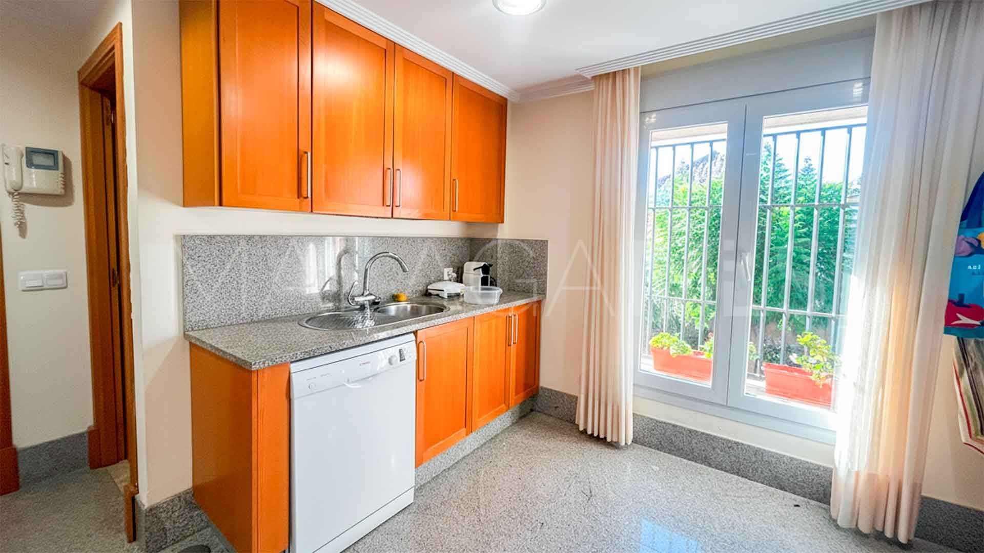 Parhus for sale in Santa Clara