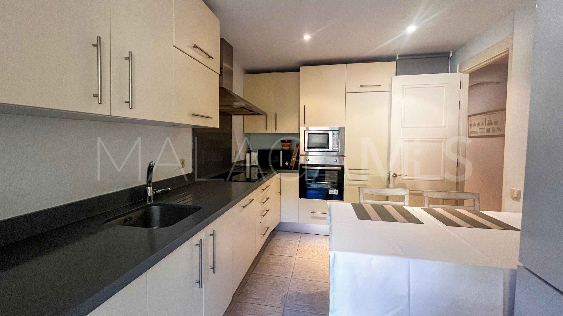 Wohnung for sale in Golf Gardens