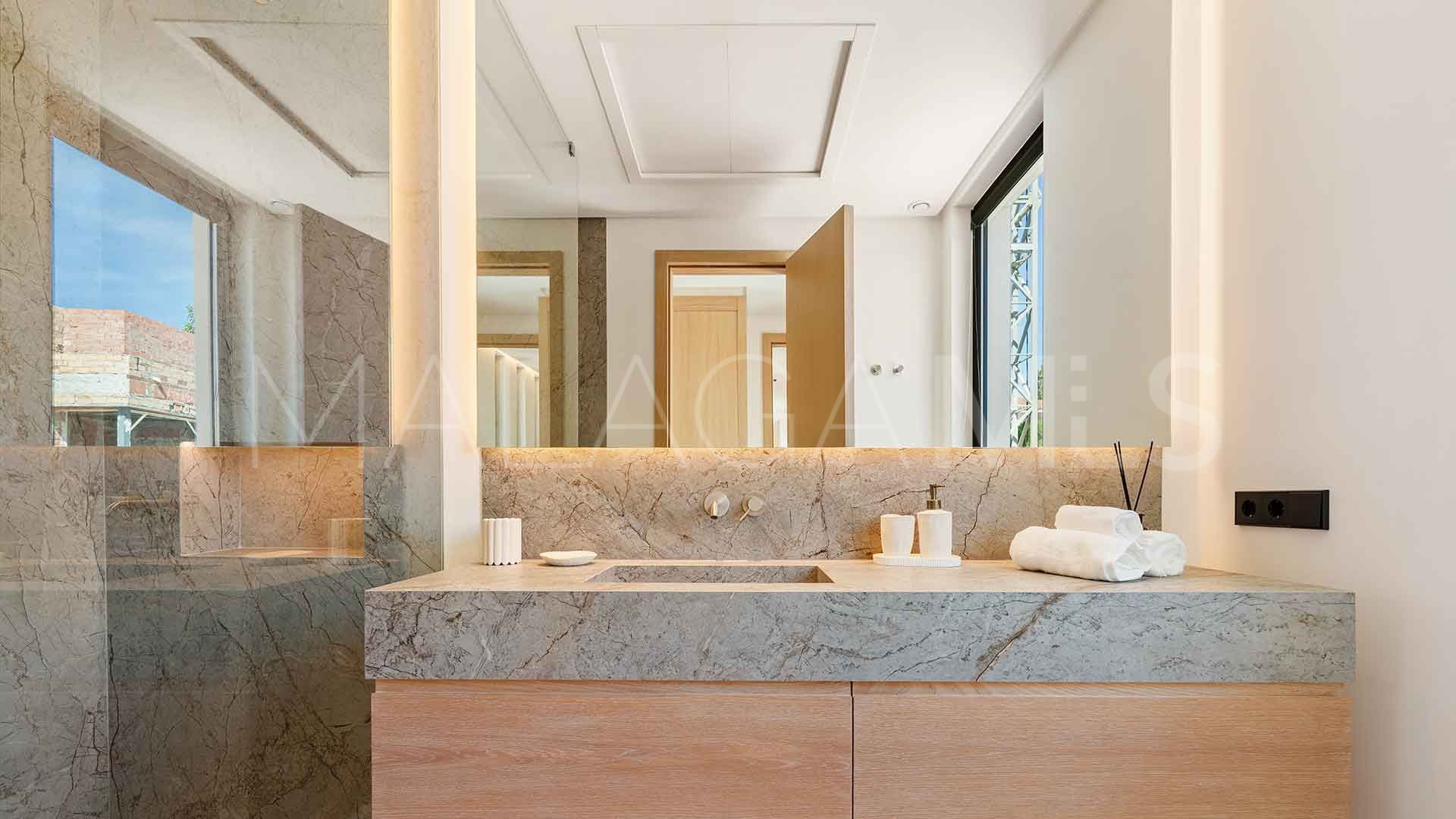 Villa for sale in Linda Vista Baja