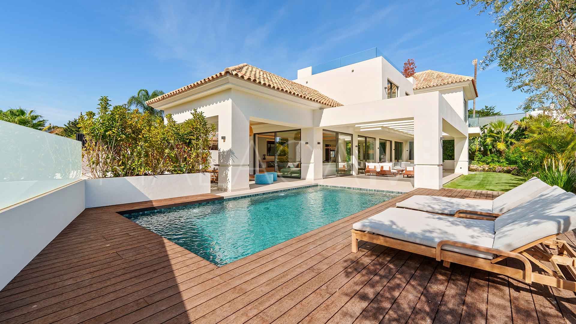 Villa for sale in Linda Vista Baja