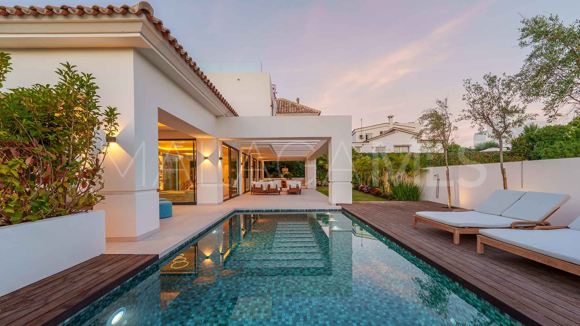 Villa for sale in Linda Vista Baja