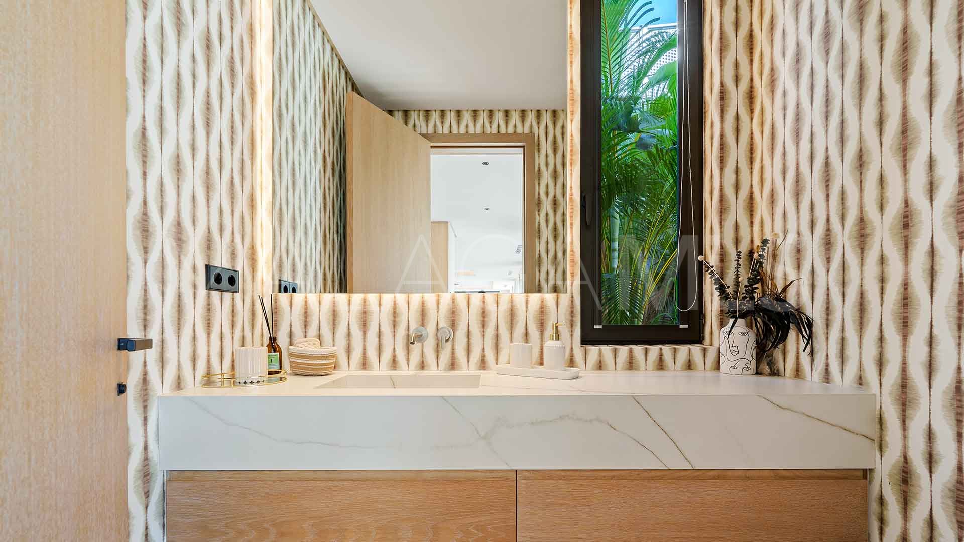 Villa for sale in Linda Vista Baja