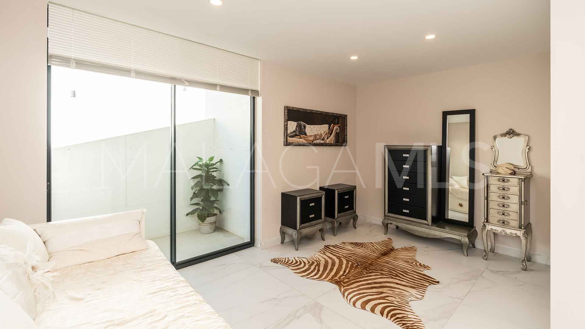 Villa for sale in El Chaparral