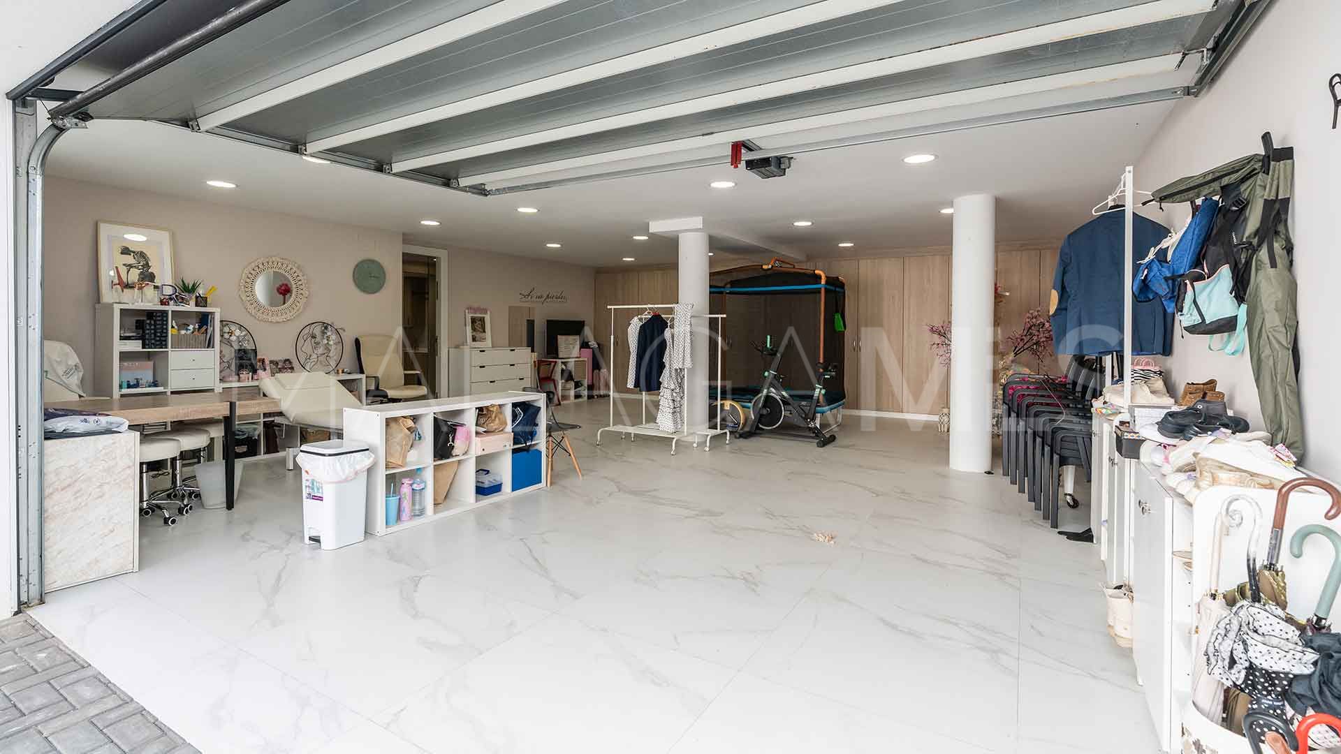 Villa for sale in El Chaparral
