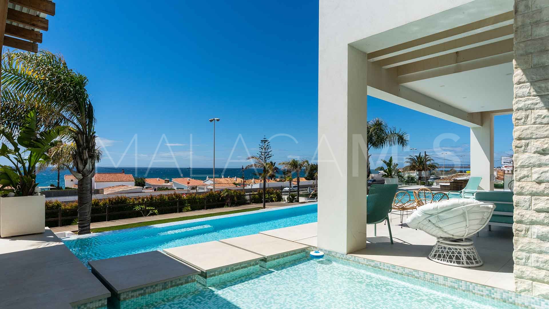 Villa for sale in El Chaparral