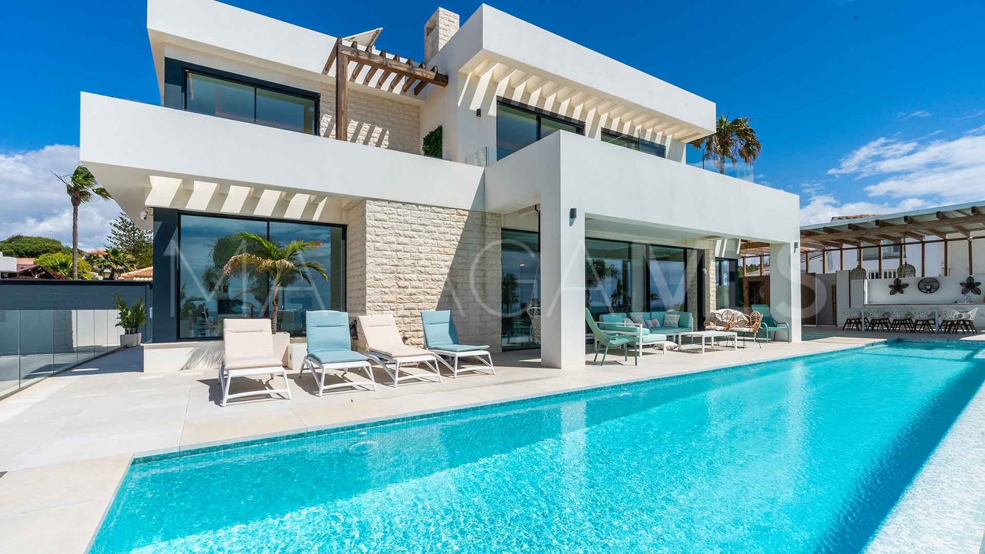 Villa for sale in El Chaparral