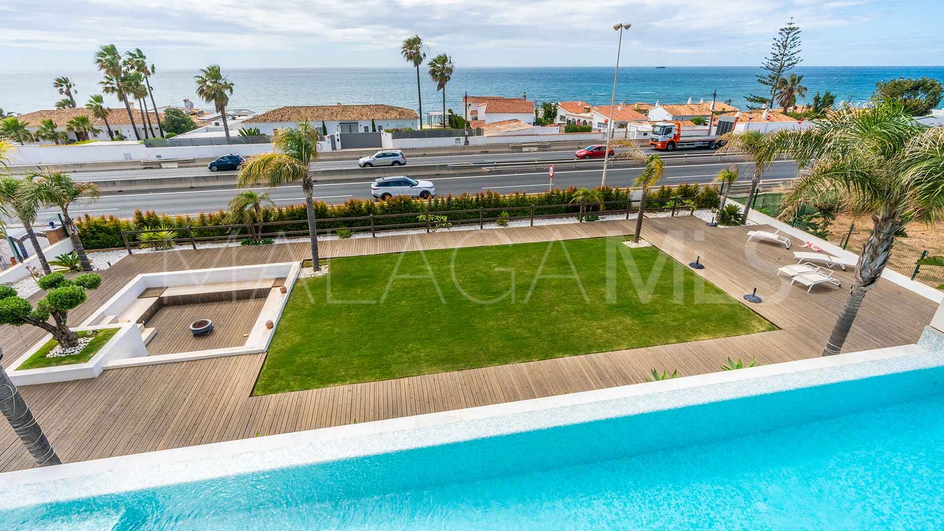 Villa for sale in El Chaparral