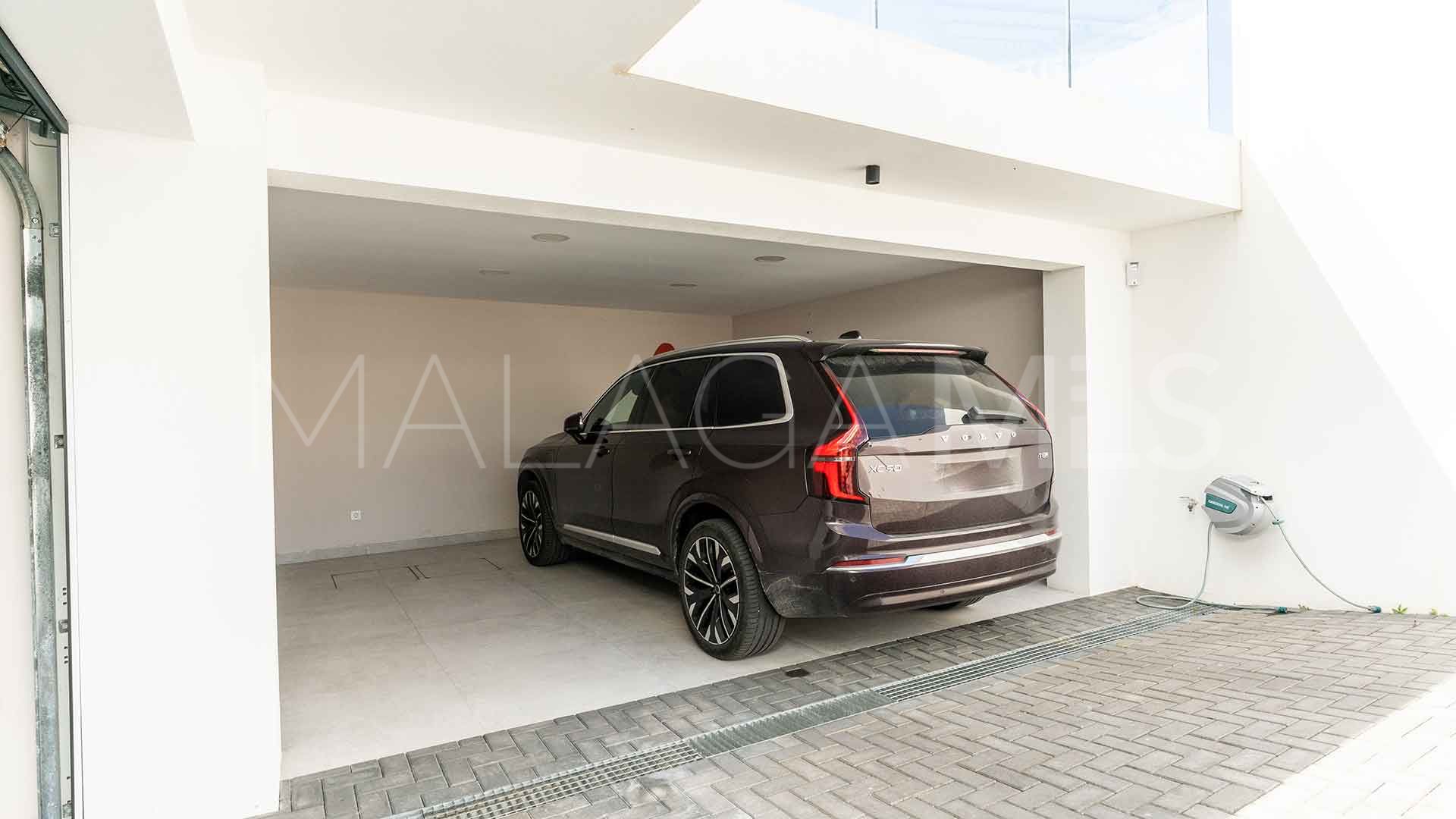 Villa for sale in El Chaparral