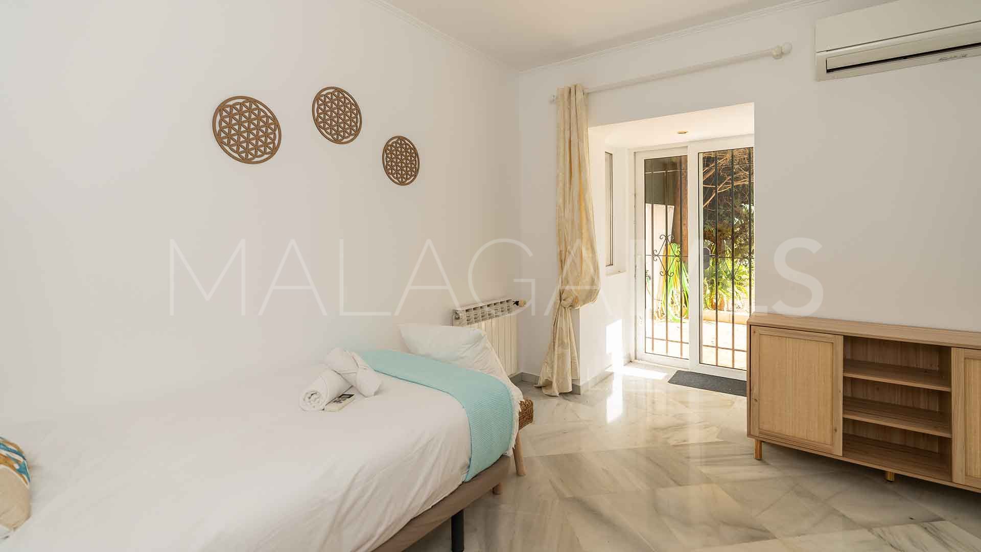Villa for sale in Marbella Hill Club