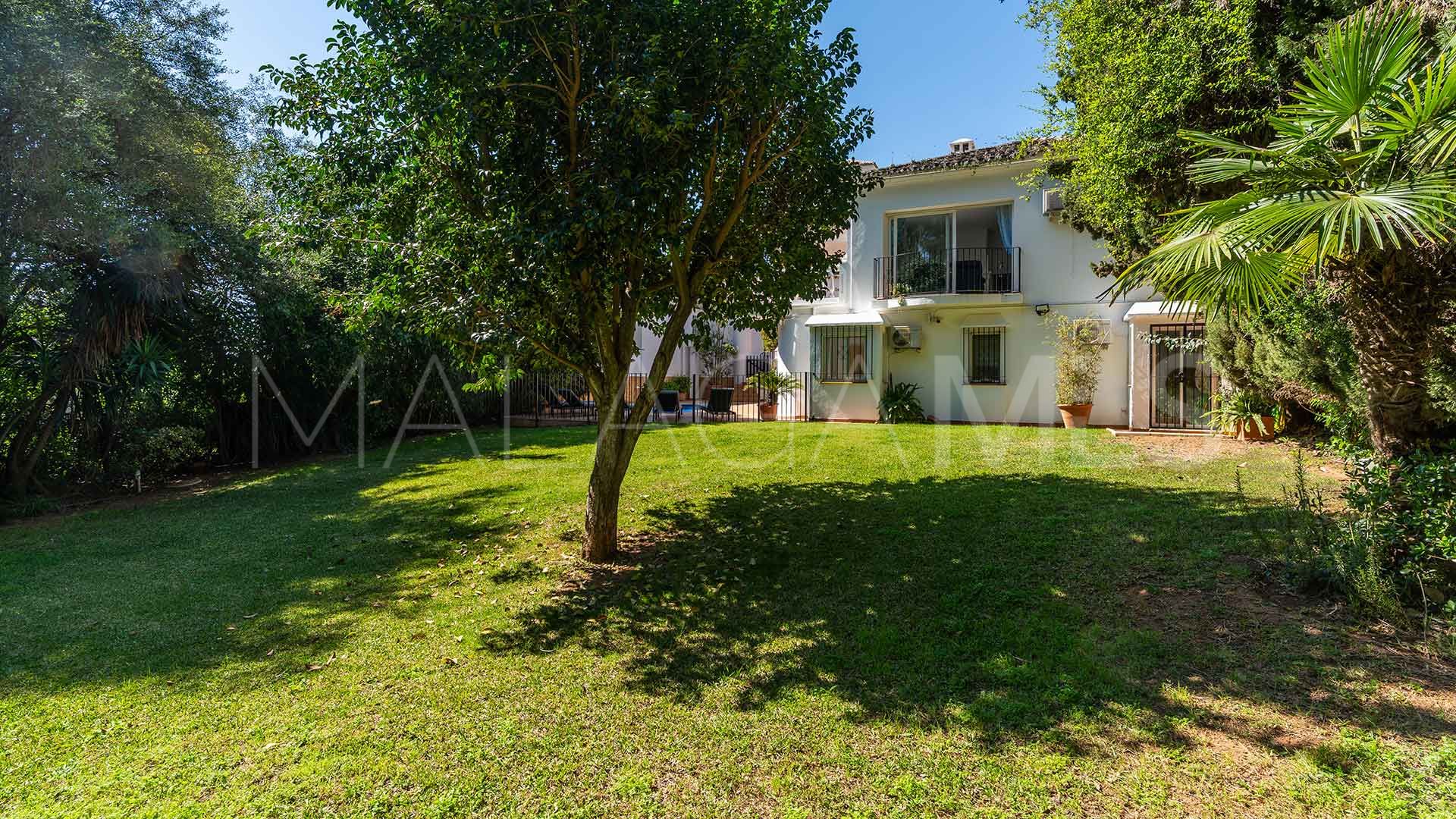 Villa for sale in Marbella Hill Club