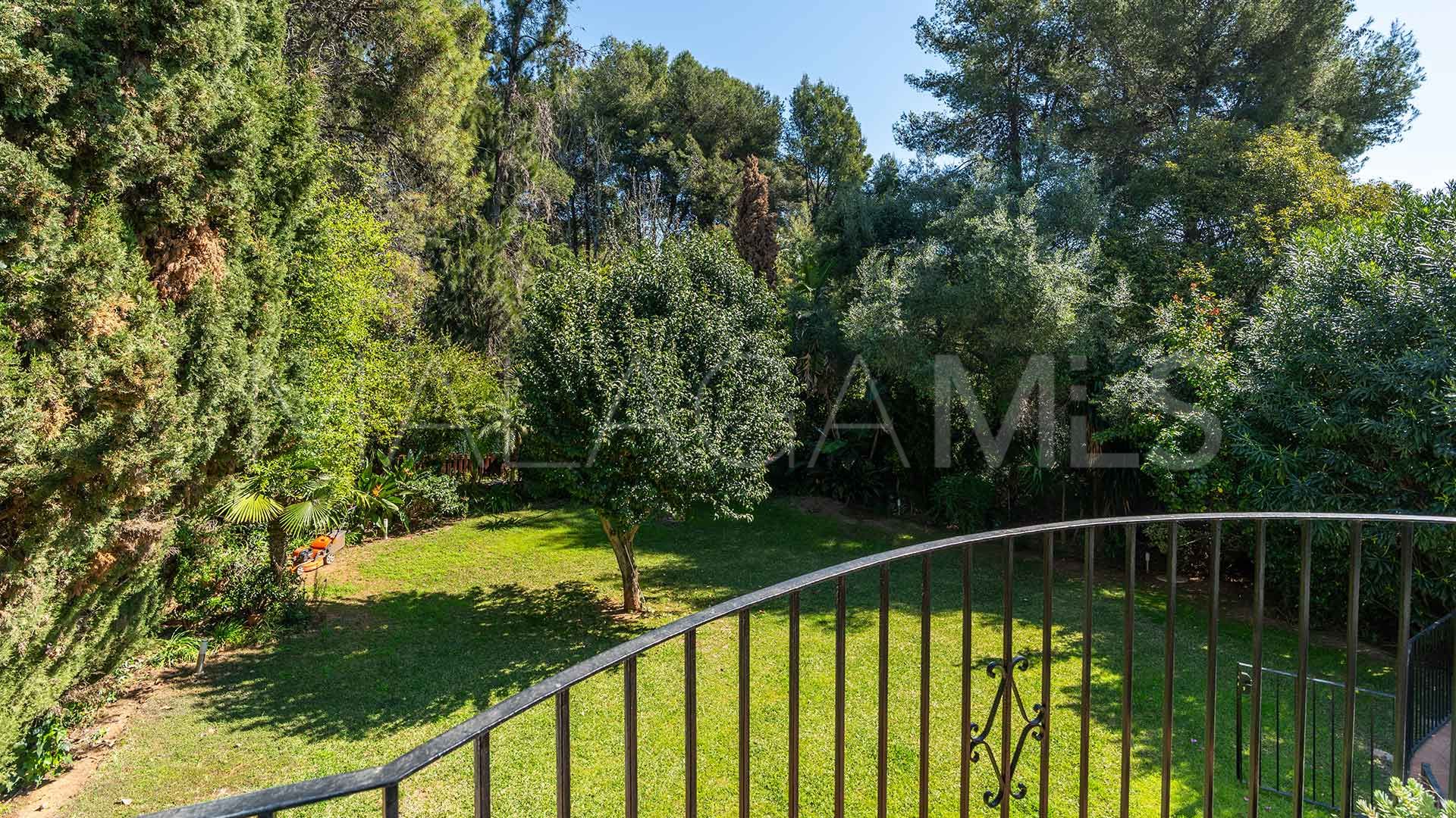 Villa for sale in Marbella Hill Club