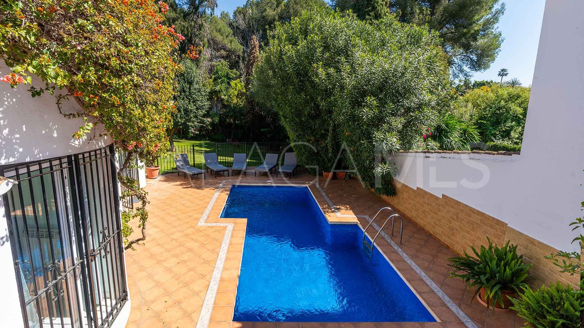 Villa for sale in Marbella Hill Club